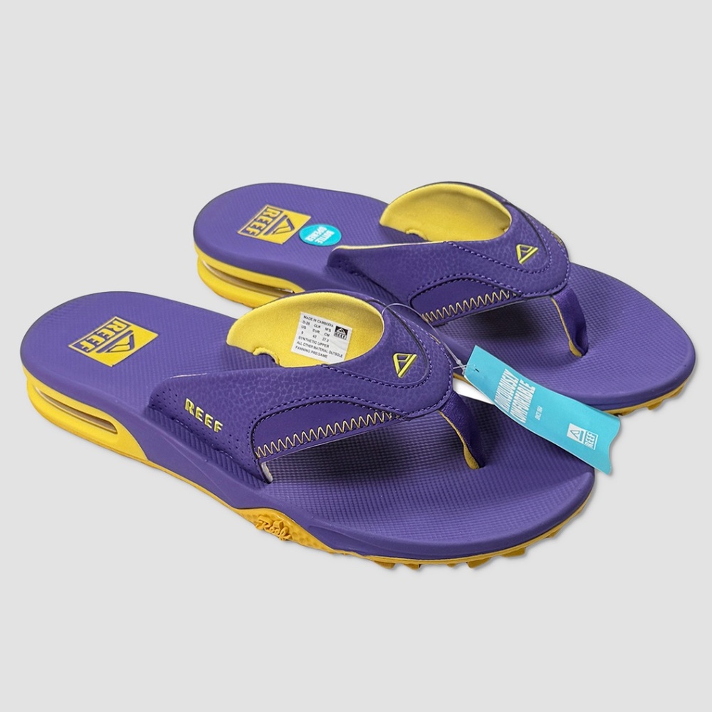 Reef Fanning Pregame / Tailgate Sandals  - NWT Mens 9 Purple / Gold  #48770-FL5*